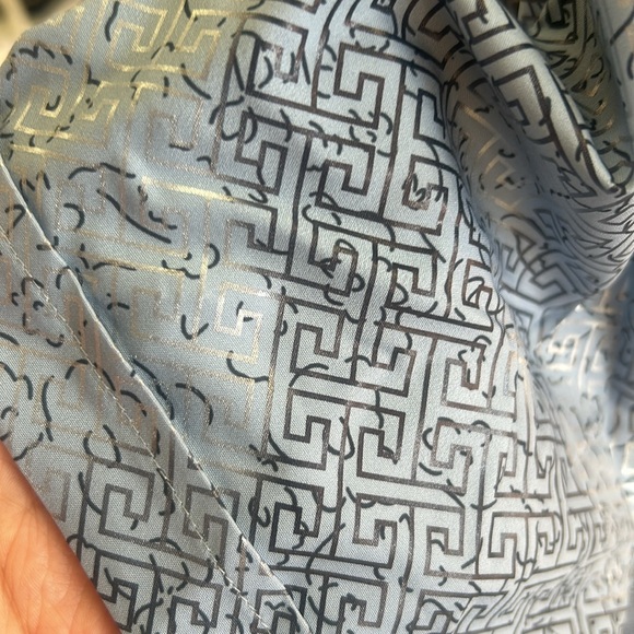 Men’s button up shirt - Picture 4 of 5